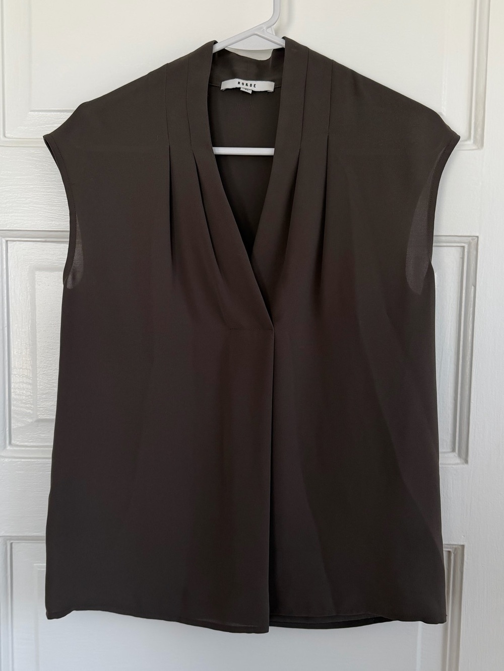 Ro & De Brown Olive Gray Sleeveless Draped V-Neck Blouse XS